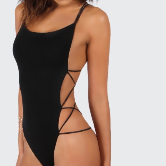 Tops - 💖 Sexy straps thong black bodysuit 💖
